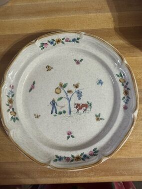 International Heartland Salad Plates